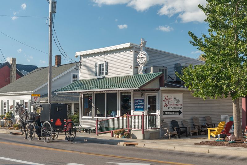 15 Ohio Breakfast Diners Where The Morning Rush Still Feels Like A Daily Tradition 5 Boyd & Wurthmann Restaurant - Berlin, Ohio