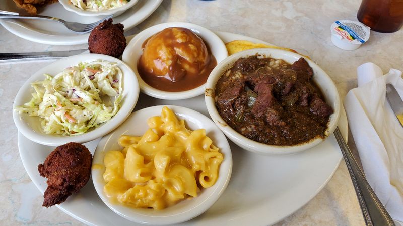 This Mississippi Diner Serves Classic Plates Locals Say Still Taste Like The Old Days 3 Fried Catfish Plate