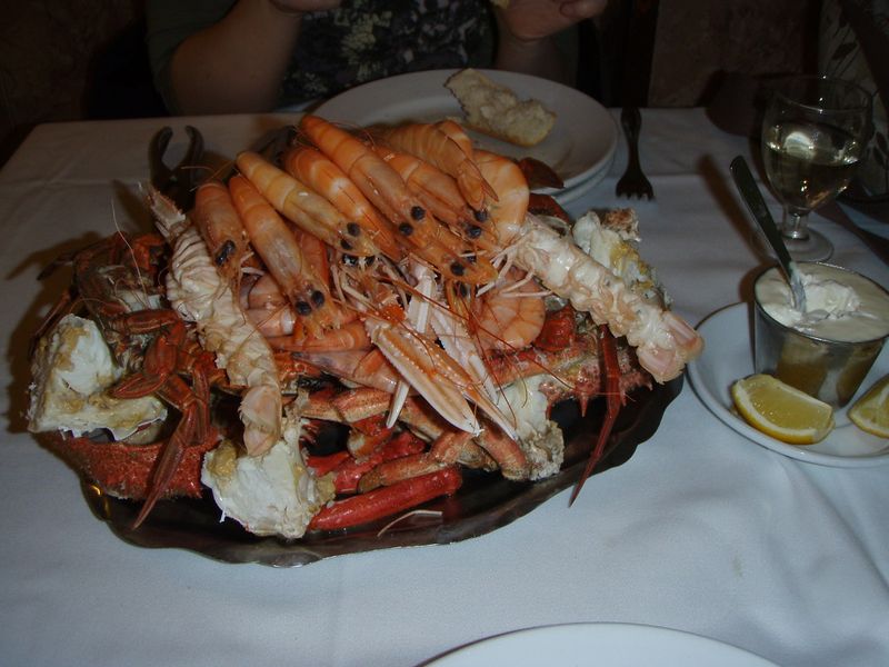 22 Restaurant Menu Items That Feel Like a Dare to Order 17 Large seafood platter