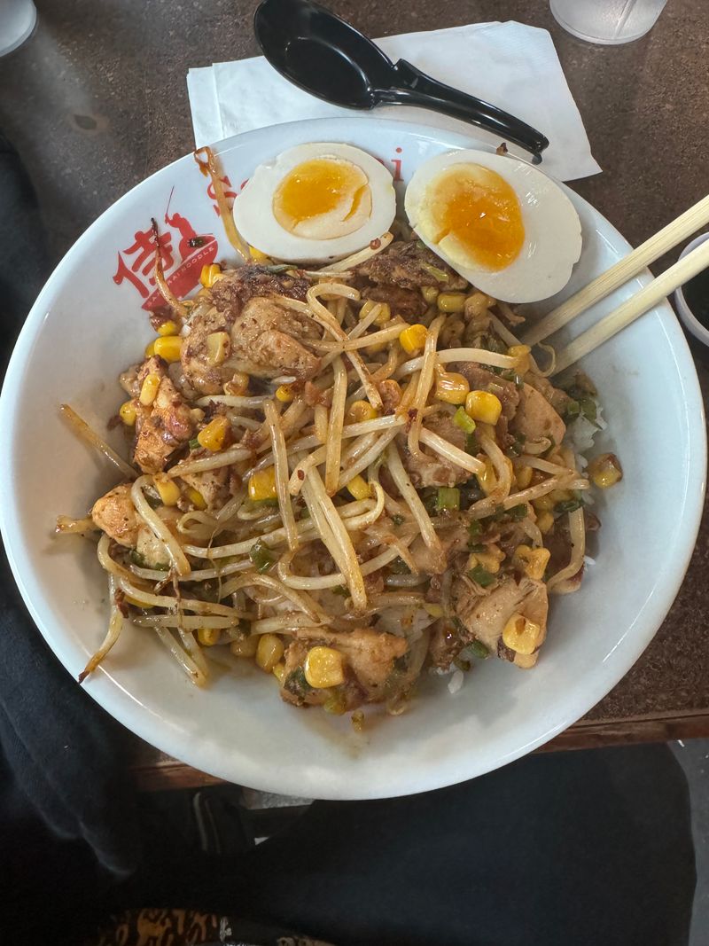 14 Washington Teriyaki Shops Serving Portions So Big Locals Save Half For Later 16 Samurai Noodle - Seattle, Washington