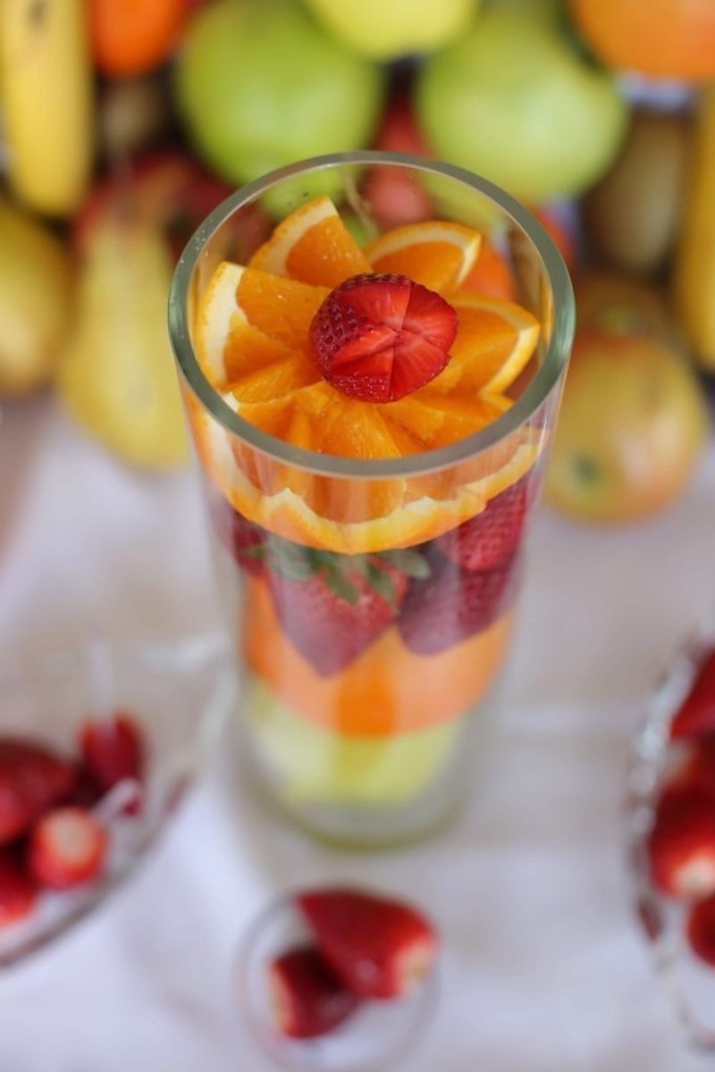 Fruit cocktail can