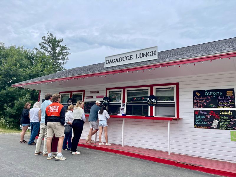 14 Maine Harbor Shacks Serving Chowder Bowls That Steam Up The Windows 10 Bagaduce Lunch - Penobscot, Maine