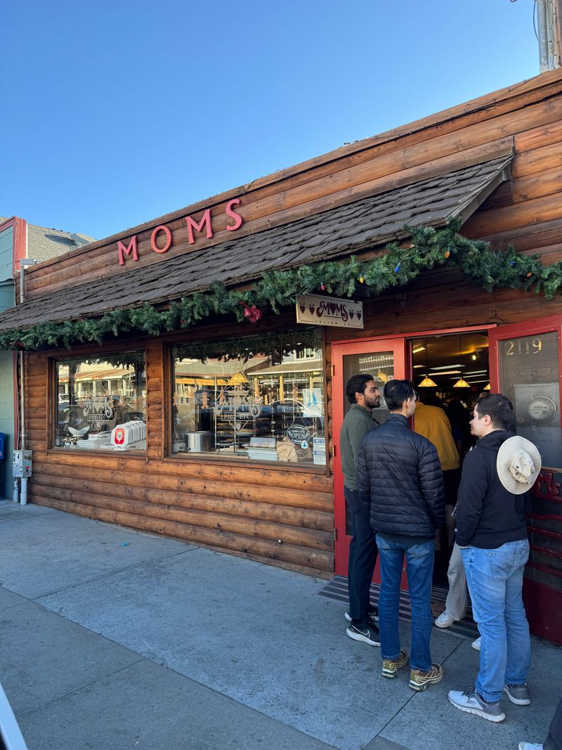 Mom's Pie House - Julian, California