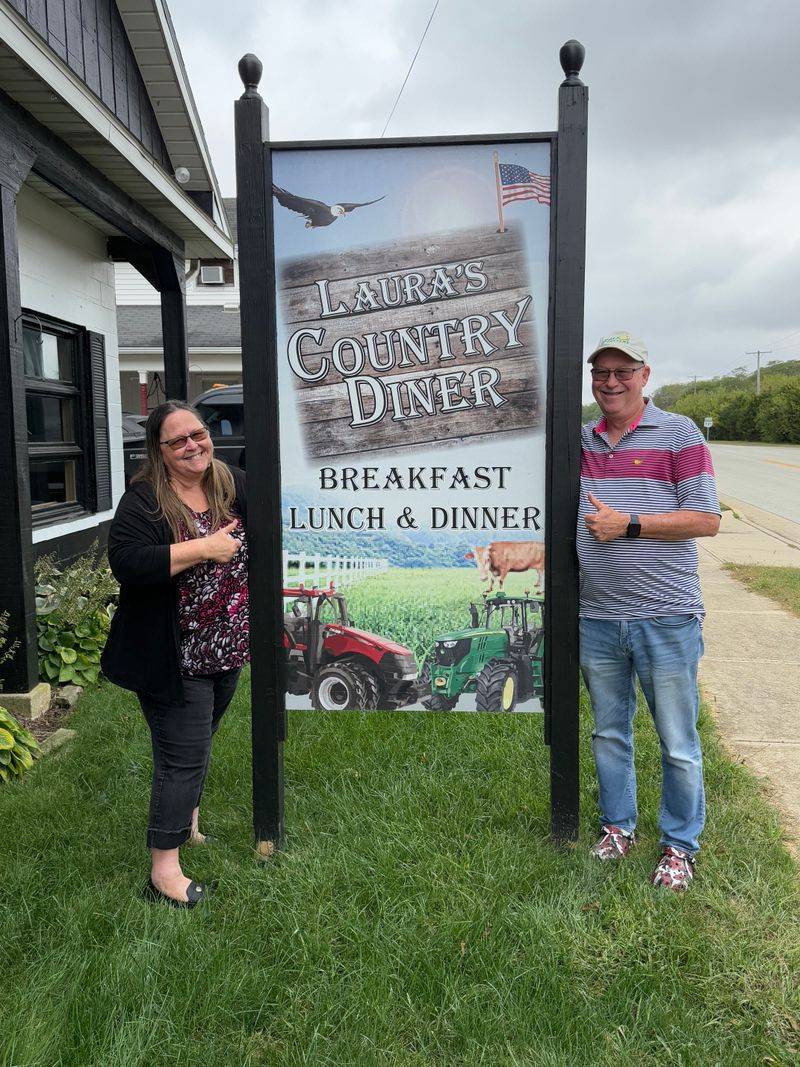 Laura's Country Diner - Laura, Ohio