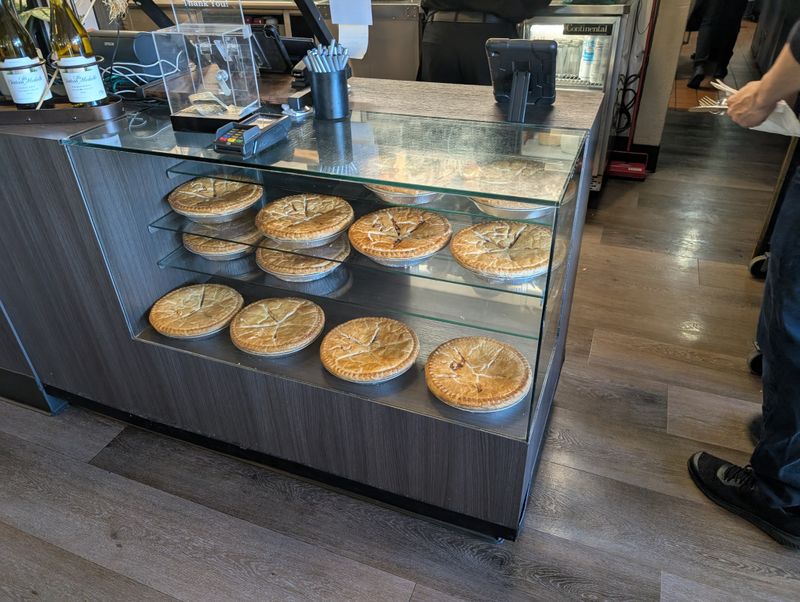 Banning's Restaurant & Pie House - Tigard, Oregon