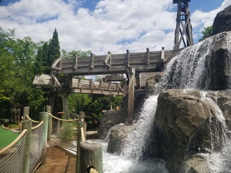 This Massachusetts Ice Cream Stand Draws Summer Lines That Wrap Around The Parking Lot 15 Date Night That Feels Easy