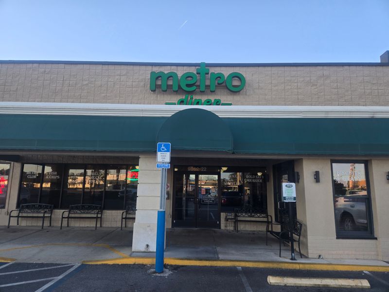 9 Florida Breakfast Joints That Make People Set Alarms on the Weekend 3 Metro Diner - Jacksonville, Florida