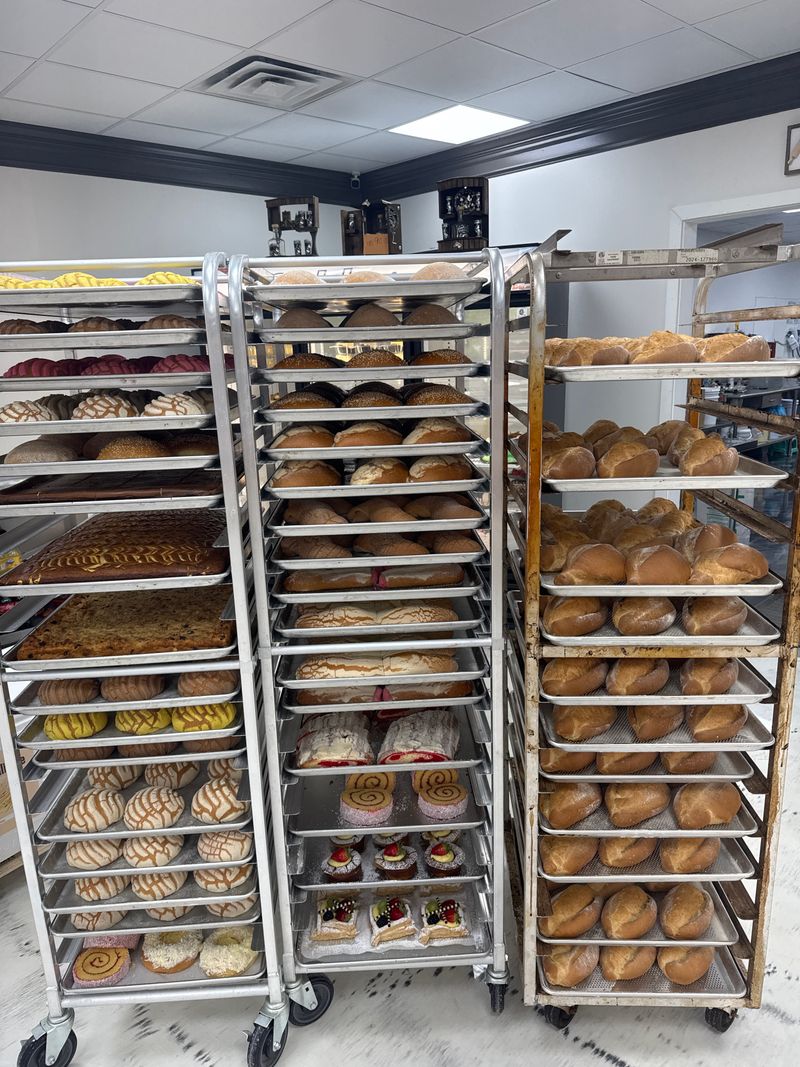 Panaderia y Pasteleria El sol - Marietta, Georgia