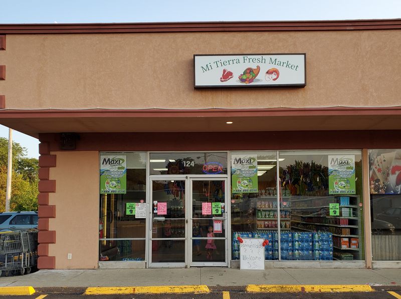 Mi Tierra Fresh Market - DeKalb, Illinois
