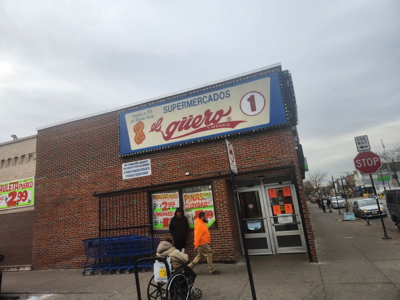 Supermercados El Güero - Chicago, Illinois