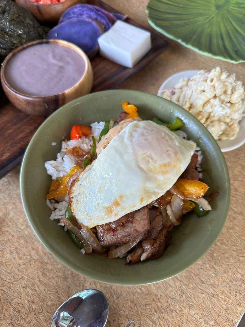 Highway Inn Restaurant and Catering - Waipahu, Hawaii