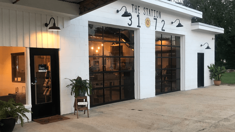 I Traveled Across Georgia To Try 9 Peach Dessert Stops And 4 Were Pure Magic 5 The Station 31072 Oliver Farm Artisan Oils - Pitts, Georgia