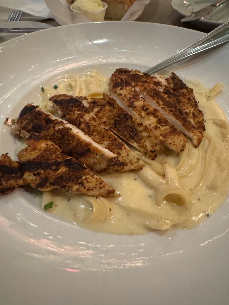 Fettuccine Alfredo Addicting