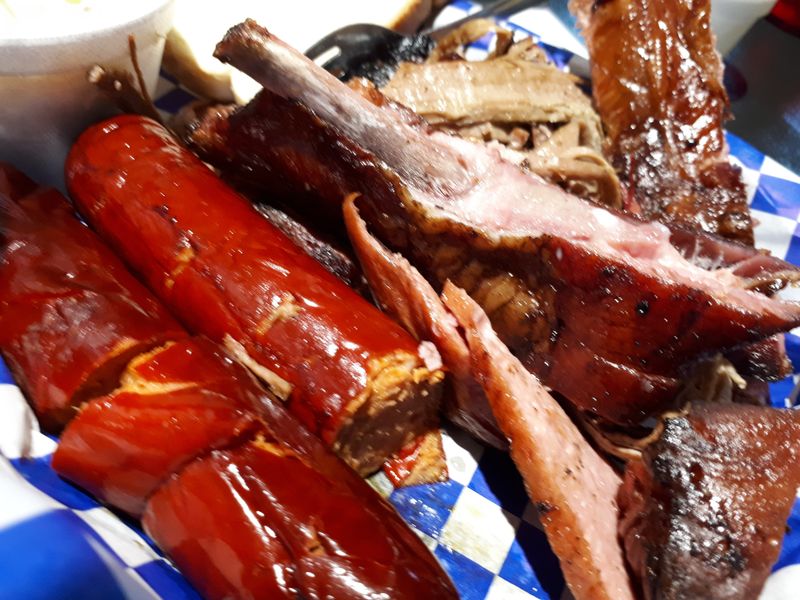 Snappy Hot Links With Bite