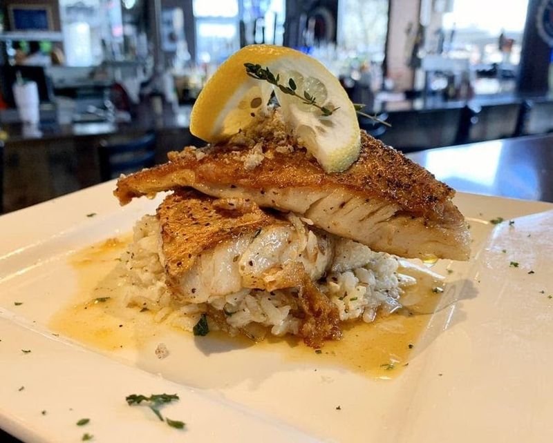 Lakewood Fish & Seafood House - North Little Rock, Arkansas