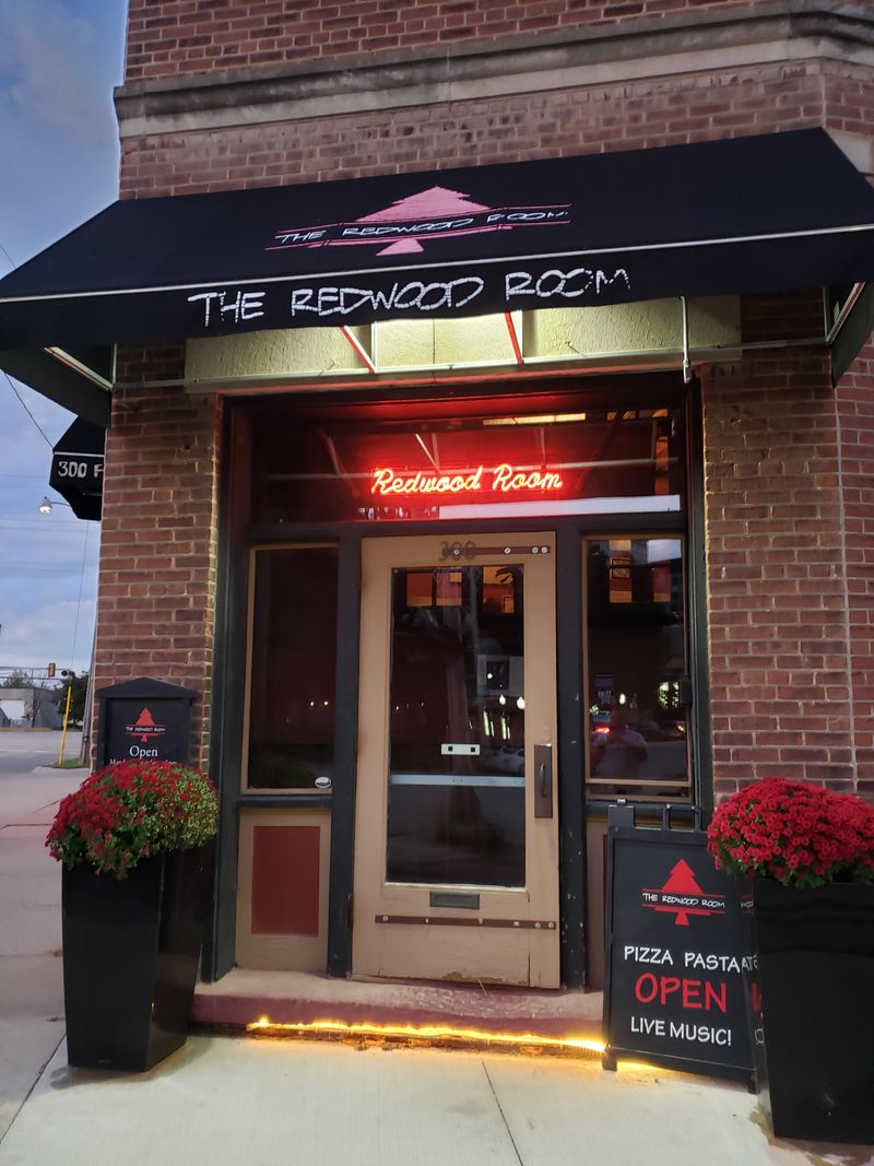 The Redwood Room - Rochester, Minnesota