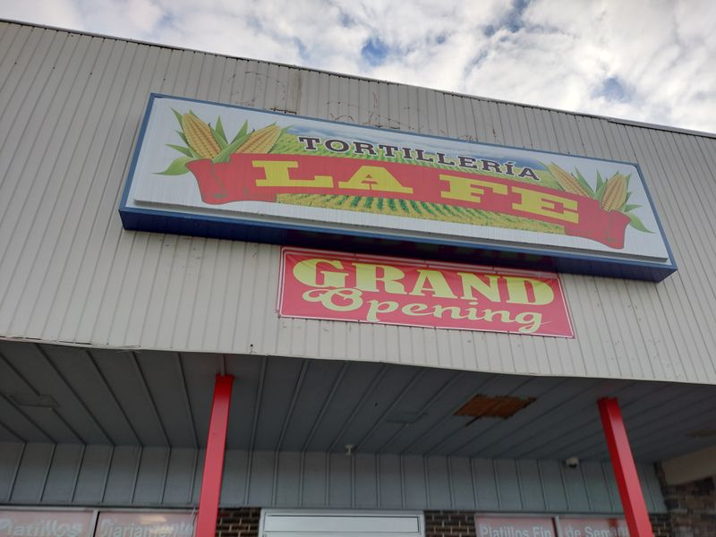 14 North Carolina Tortillerias Pressing Fresh Stacks So Fast Locals Time Their Visits 6 Tortilleria La Fe - Winston-Salem, North Carolina