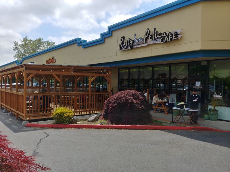 14 Washington Cafes Where Lunch Counters Fill Before Noon 16 Rusty Pelican Cafe Edmonds, Washington