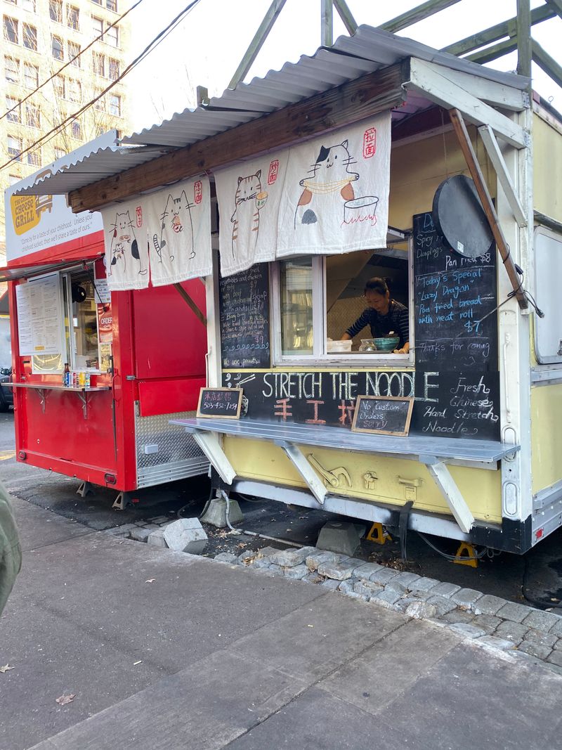 Stretch The Noodle - Portland, Oregon