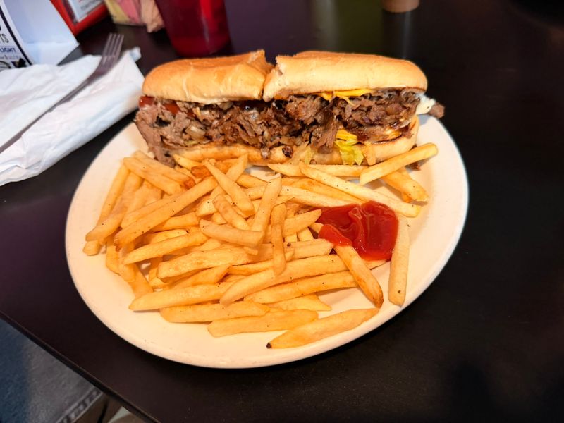 This Florida Lunch Counter Still Feels Like the 1970s – In the Best Way 7 Gyros, Cheesesteaks, And Subs That Deliver