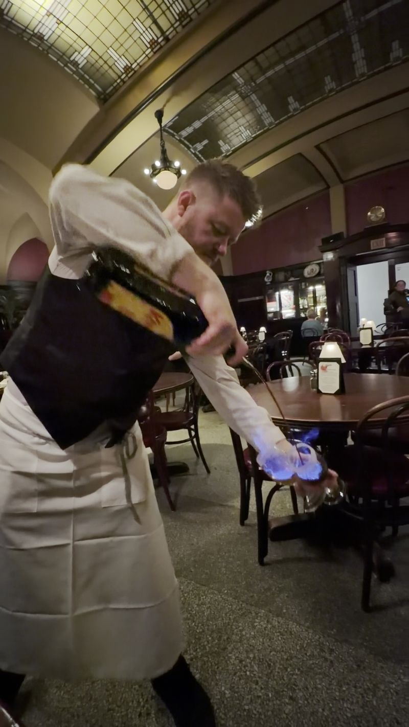 Huber's Cafe - Portland, Oregon