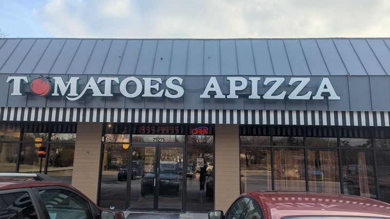 Tomato’s Apizza – Farmington Hills, Michigan