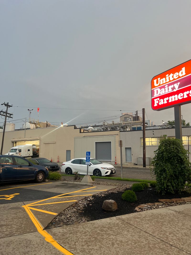 United Dairy Farmers - Cincinnati, Ohio