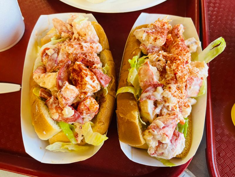 The Lobster Roll Experience