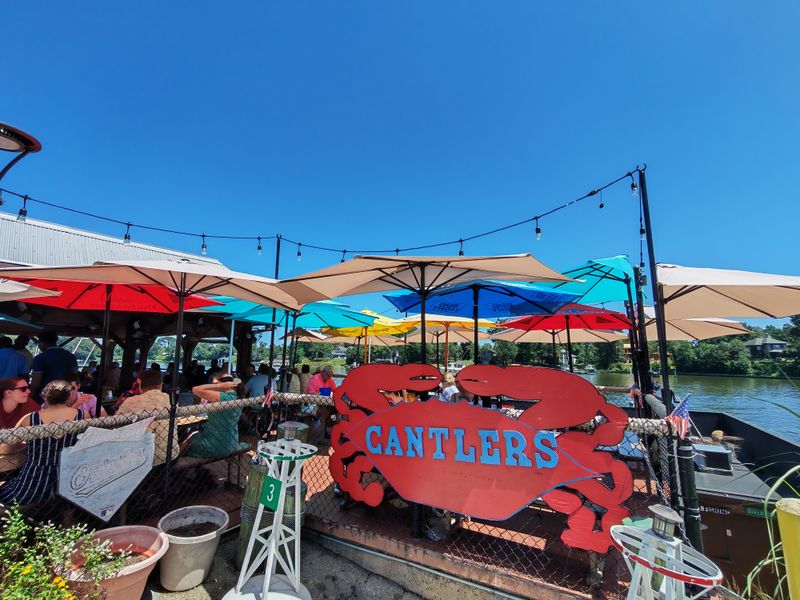 Outdoor vs Indoor Seating