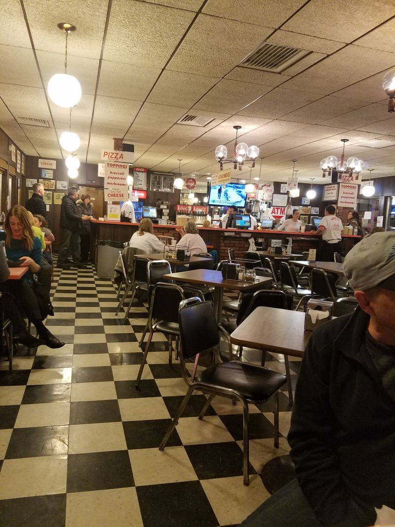 Victory Pig Pizza & Barbecue - Wyoming, Pennsylvania