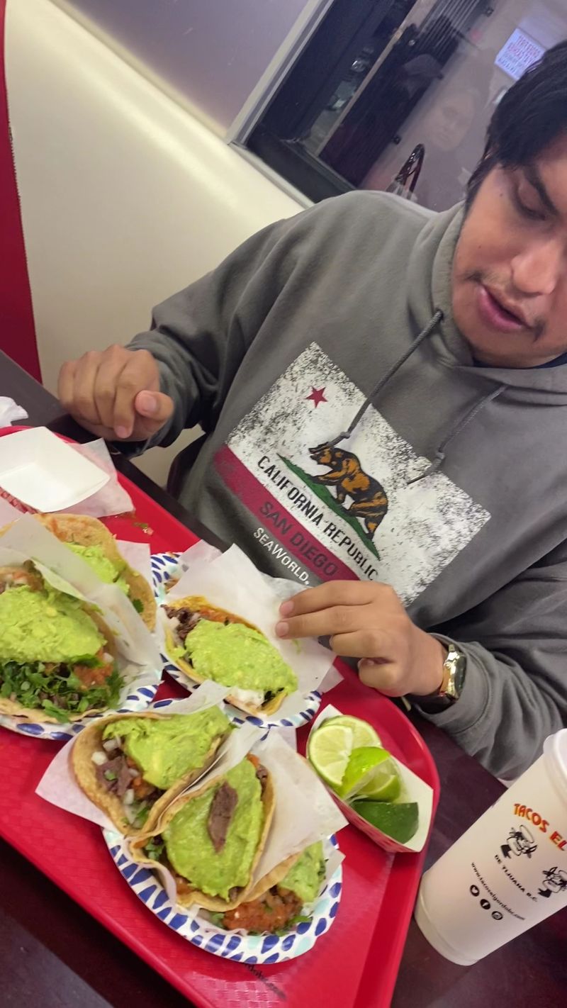 This California Taco Stand Keeps Things Simple - And That’s Exactly Why It Works 17 Family Friendly Vibes