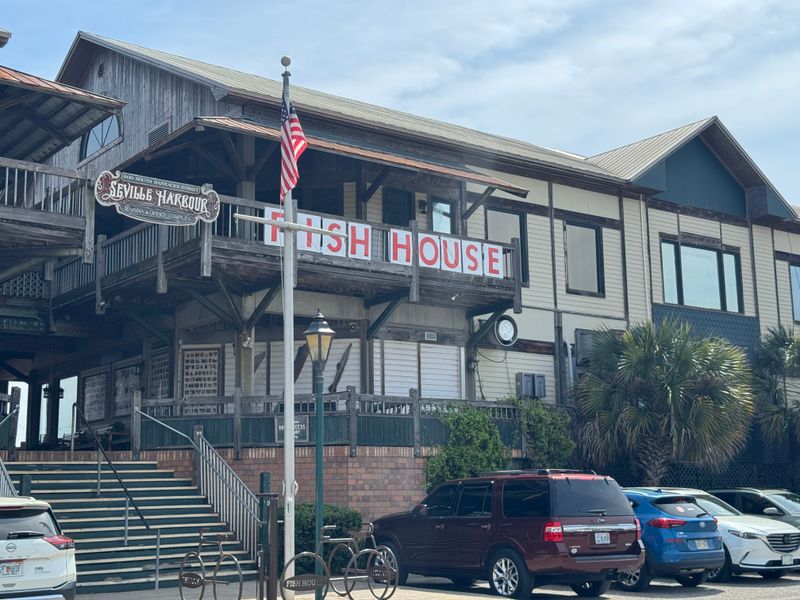 9 Florida Seafood Shacks Where Grouper Sandwiches Taste Like a One-Bite Vacation 9 The Fish House - Pensacola, Florida