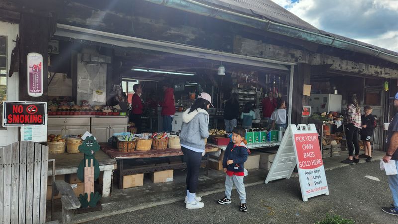 Stuarts Farm - Granite Springs, New York