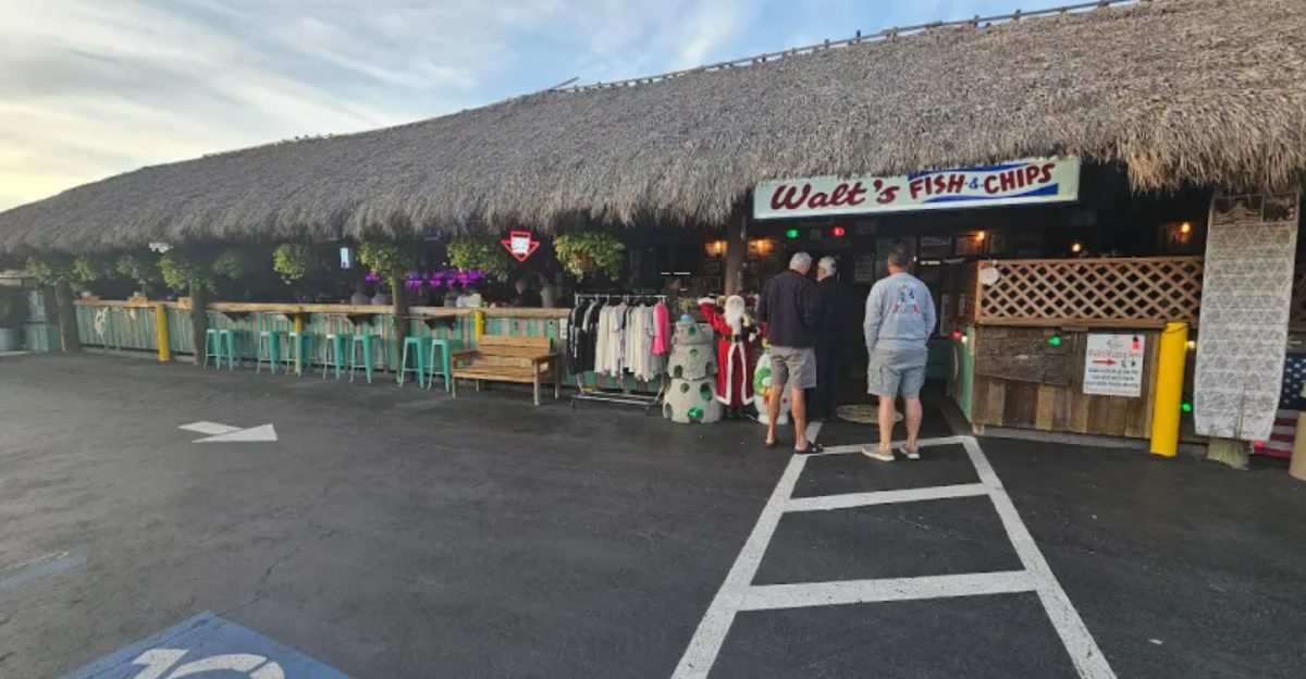 People Plan Detours Just to Eat at This Florida Tiki Bar 7 People Plan Detours Just to Eat at This Florida Tiki Bar