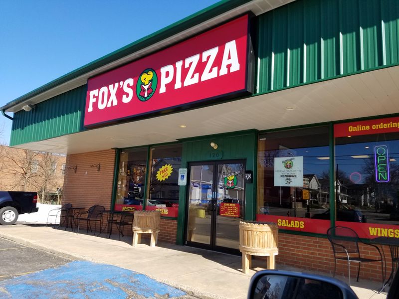Fox's Pizza Den - Grove City, Pennsylvania