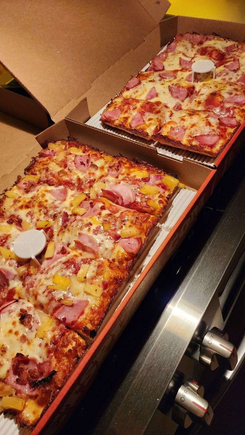 Jets Pizza – Sterling Heights, Michigan