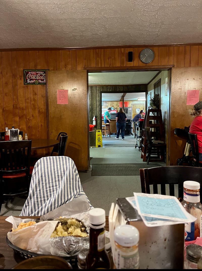 Simple Room, Big Flavor