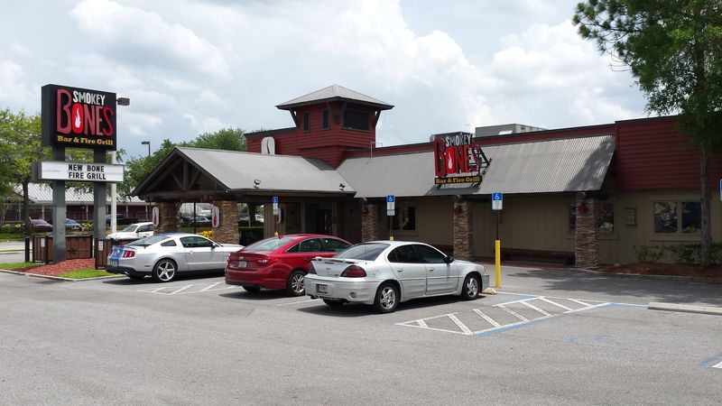 Smokey Bones Orlando - Orlando, Florida