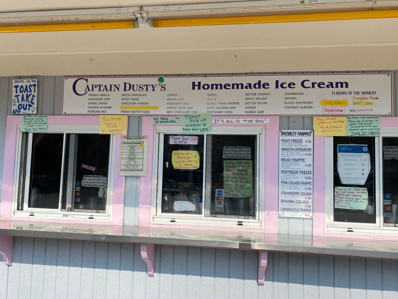 Captain Dusty's Ice Cream - Beverly, Massachusetts