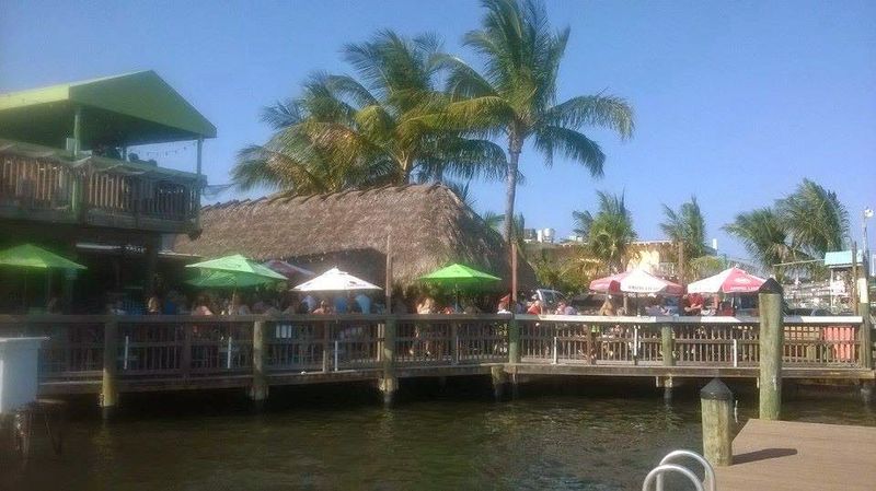 12 Florida Outdoor Seafood Spots Where the Breeze and the Grill Do Half the Magic 11 Old Key Lime House - Lantana, Florida