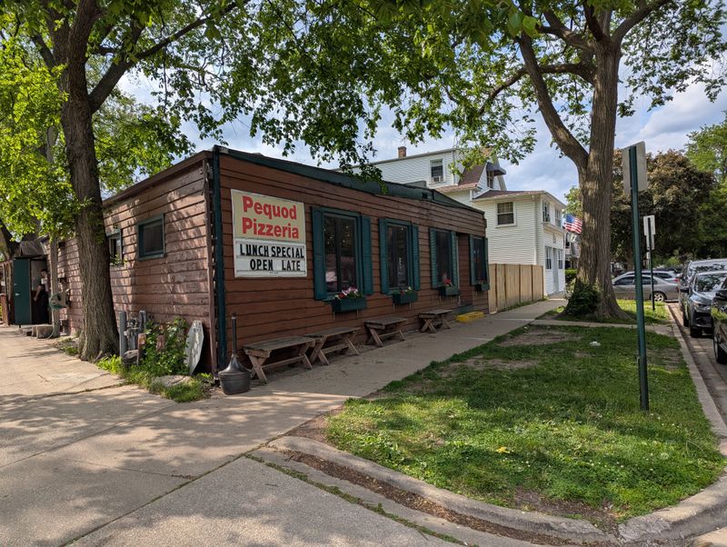 Pequod's Pizza - Morton Grove, Illinois