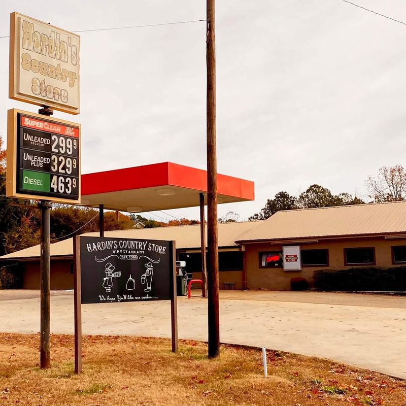 Hardins Country Store & Restaurant - Tupelo, Mississippi