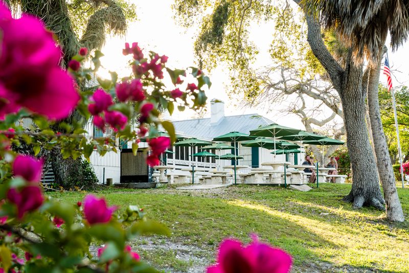 Cabbage Key Inn and Restaurant - Pineland, Florida