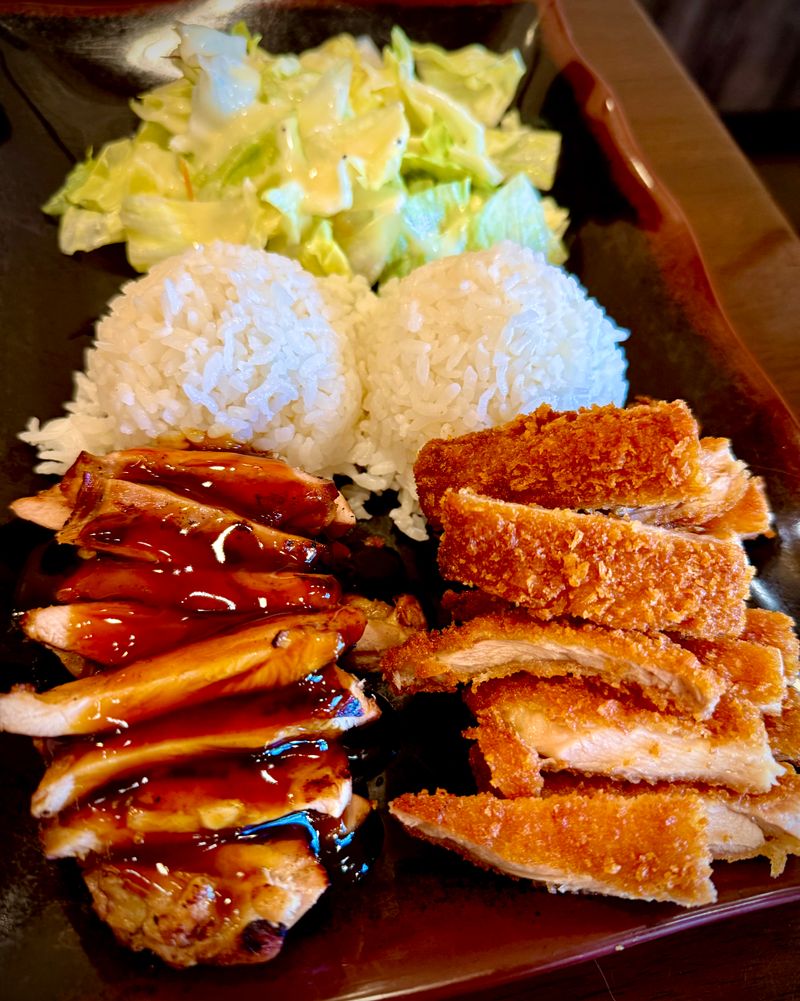 14 Washington Teriyaki Shops Serving Portions So Big Locals Save Half For Later 17 Wild Ginger Teriyaki - Renton, Washington