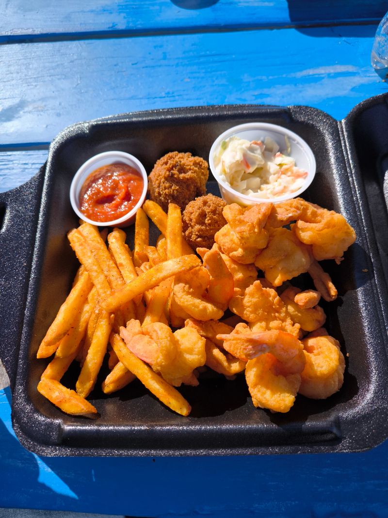 Shrimp Landing Seafood - Crystal River, Florida