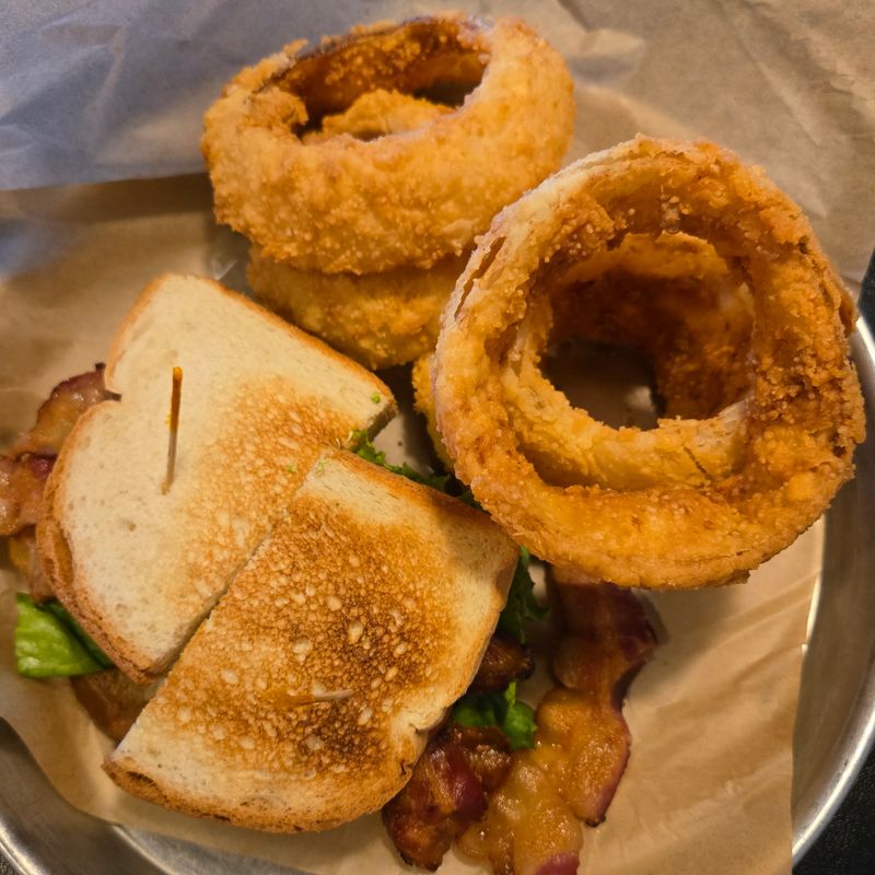 Waffle Club Sandwich Twist