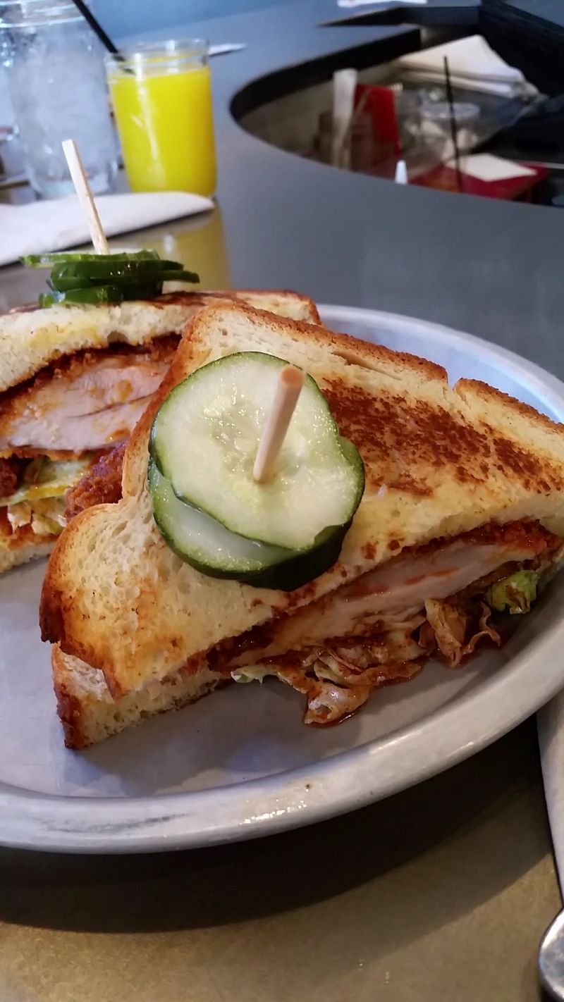 This North Carolina Fried Chicken Spot Has A Line That Moves Faster Than You’d Expect 7 Crispy Chicken Sandwich Crush