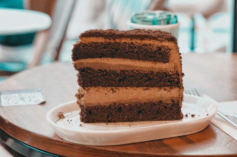 22 Restaurant Portions That Feel Like a Joke for the Price 14 Thin slice cake