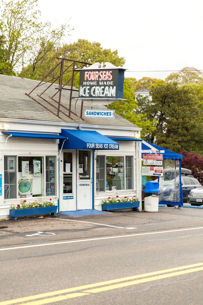 Four Seas Ice Cream - Centerville, Massachusetts