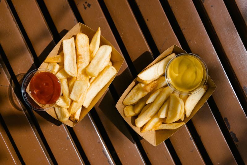 22 Restaurant Portions That Feel Like a Joke for the Price 8 Small fries
